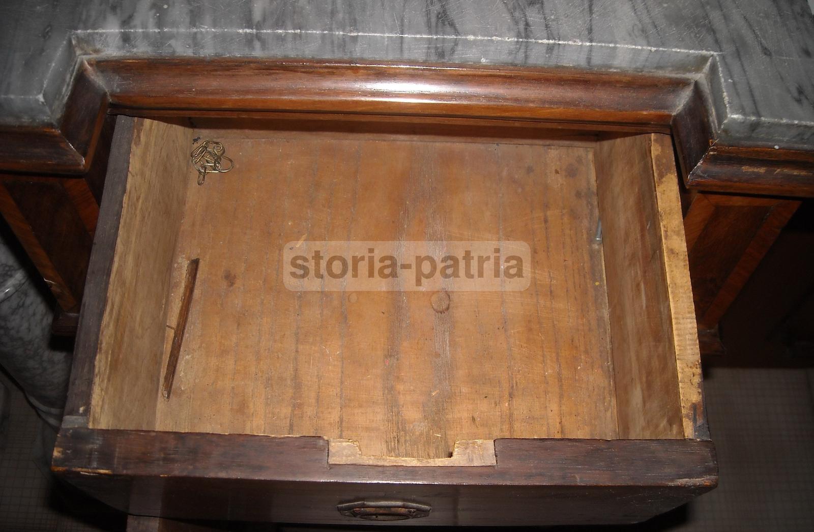 Antico Mobile, Utilissimo Comodino, Pregevole Ebanisteria, Impiallacciatura, Intarsi immagine 19