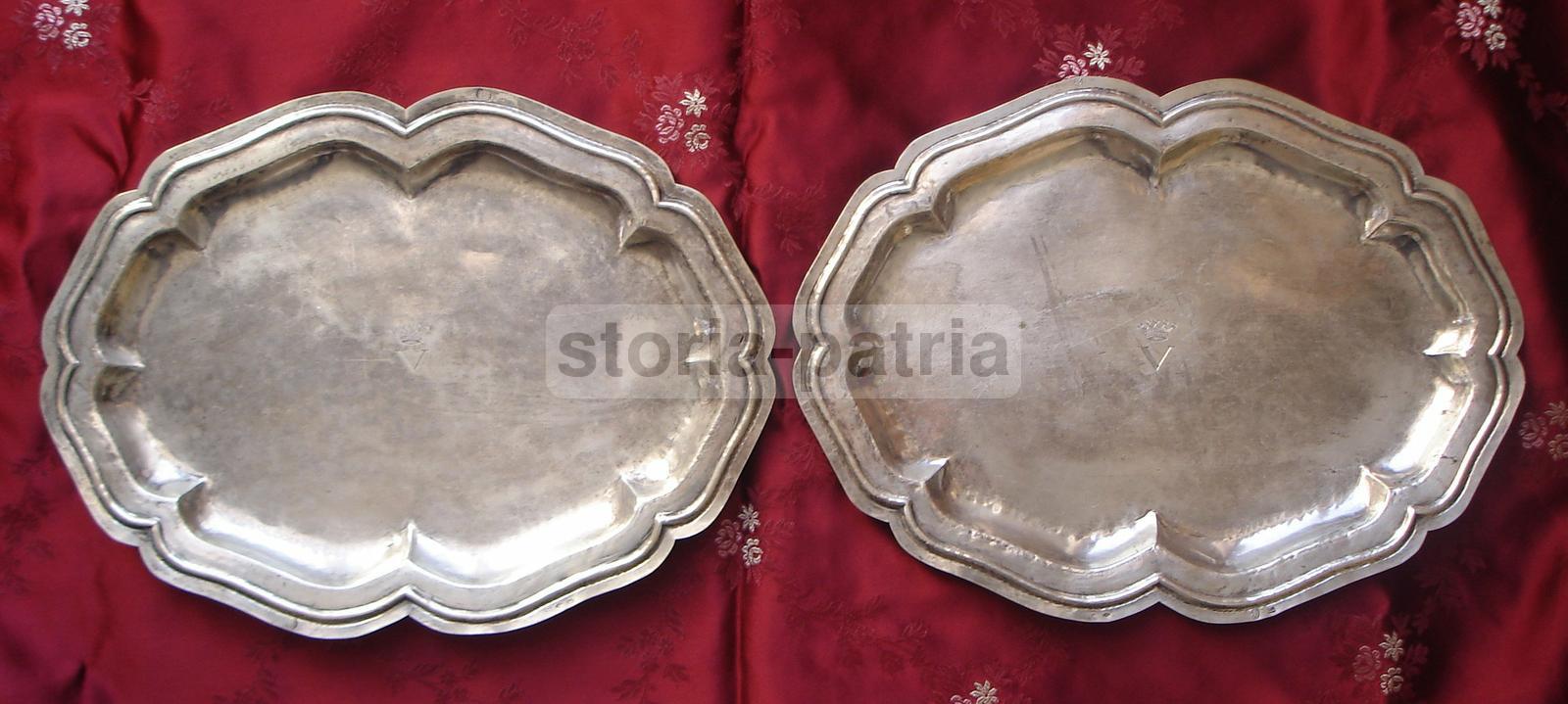 Araldica, Interessante Argenteria Di Famiglia, Decorativo Insieme, Otto Vaschette immagine 16