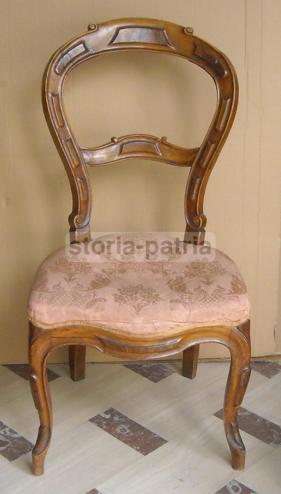 Arredamenti d'Epoca, Antica Sedia Imbottita, Utile Per Vari Ambienti, Da Restaurare immagine 2