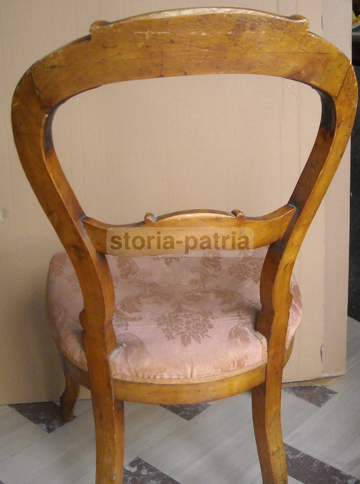 Arredamenti d'Epoca, Antica Sedia Imbottita, Utile Per Vari Ambienti, Da Restaurare immagine 15