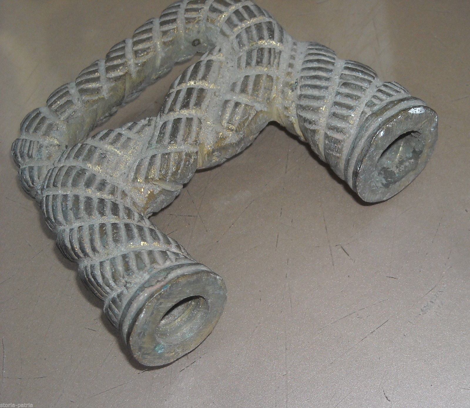 Artistico Oggetto d'Epoca, Utile Accessorio Per Letti Antichi, Utile Poggiacarte immagine 1