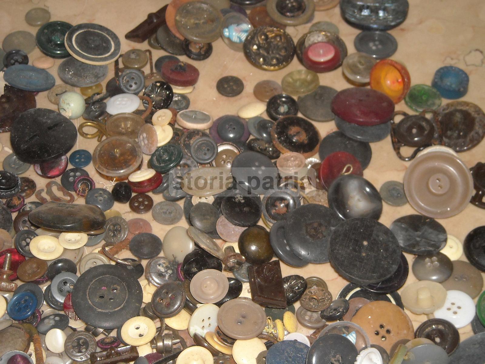 Cucito, Sartoria, Raccolta Di Bottoni d'Epoca, Decorativi, Da Collezione, Utilissimi immagine 7