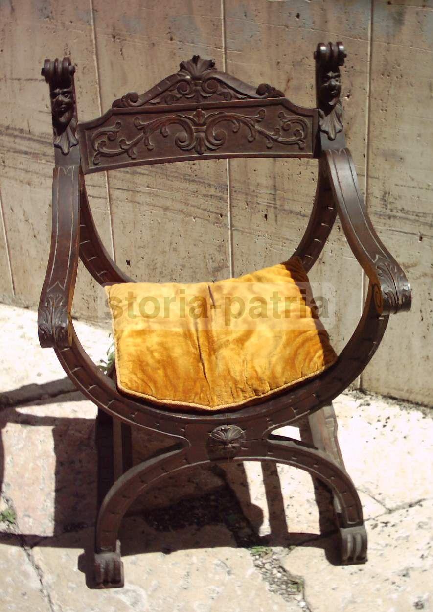 Decorativo Antico Divano, In Legno Con Artistici Intagli, Collocabile Ovunque immagine 3
