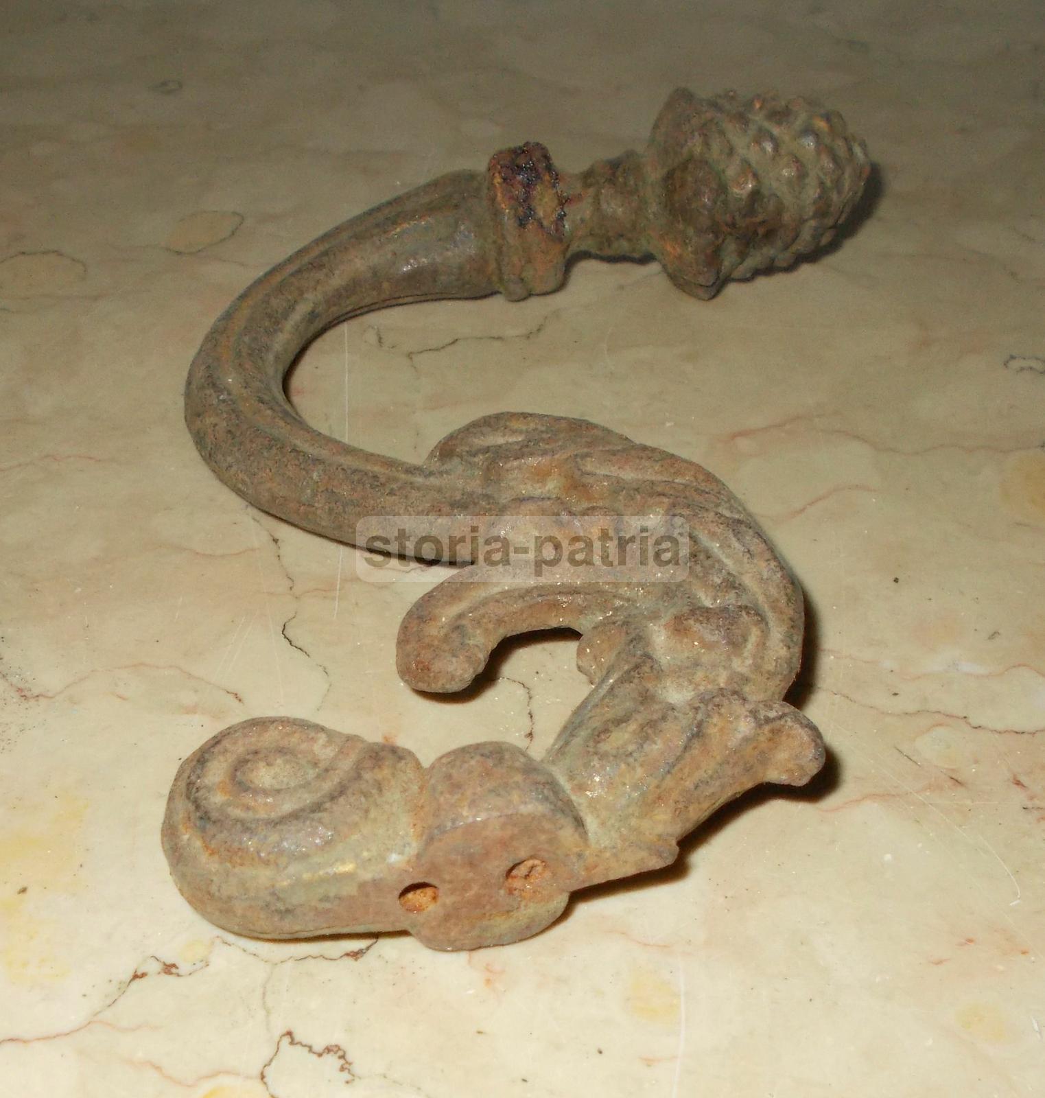 Decorativo Ferro, Artistica Fusione, Con Piccola Pigna, Uso Applique O Per Tenda immagine 3