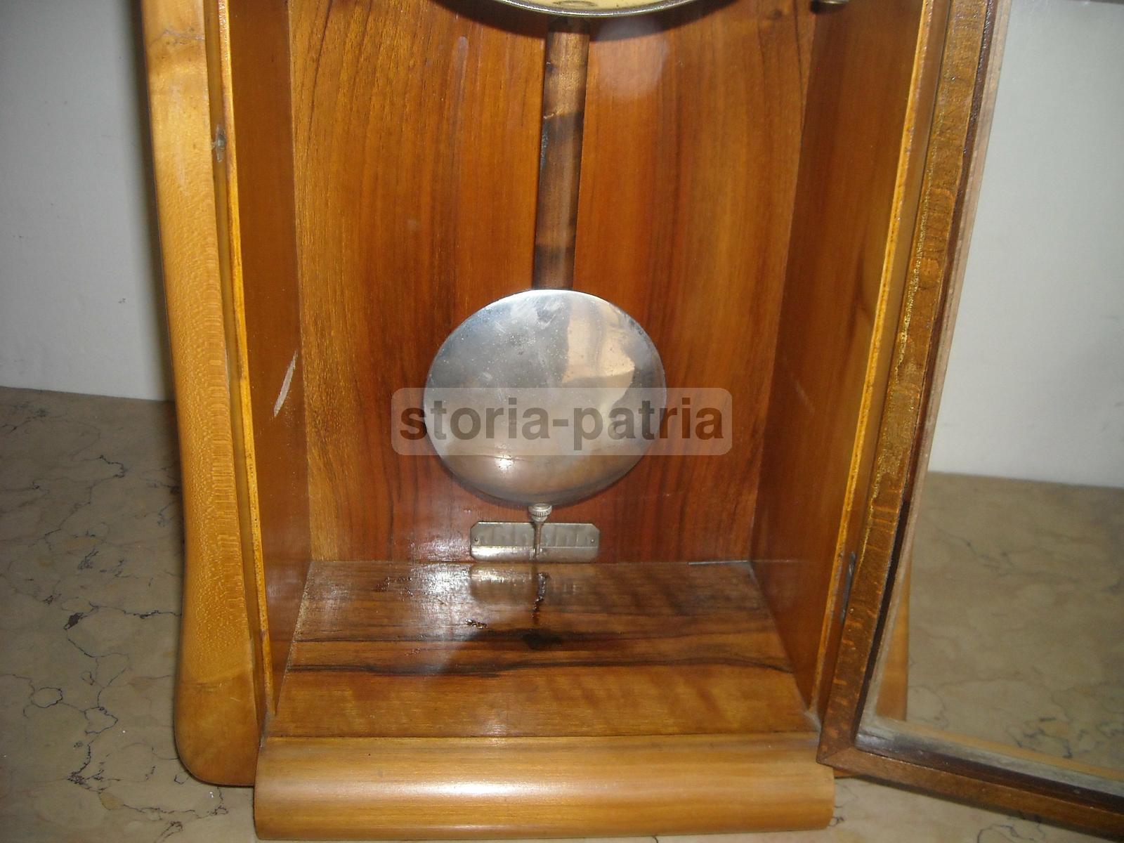 Elegante Design, Decorativo Orologio, Junghans, Utile Da Parete E Soprammobile immagine 5