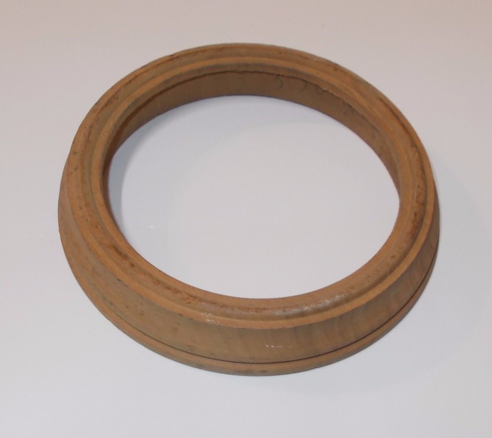 Graziosa Cornice In Legno, Rotonda, Piccole Dimensioni, Utile Per Miniature, 14 Cm immagine 3
