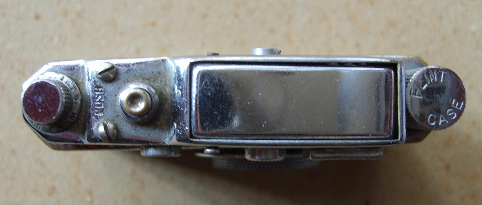 Inusuale Accendino d'Epoca, Da Collezione, Modello Simile A Macchina Fotografica immagine 3