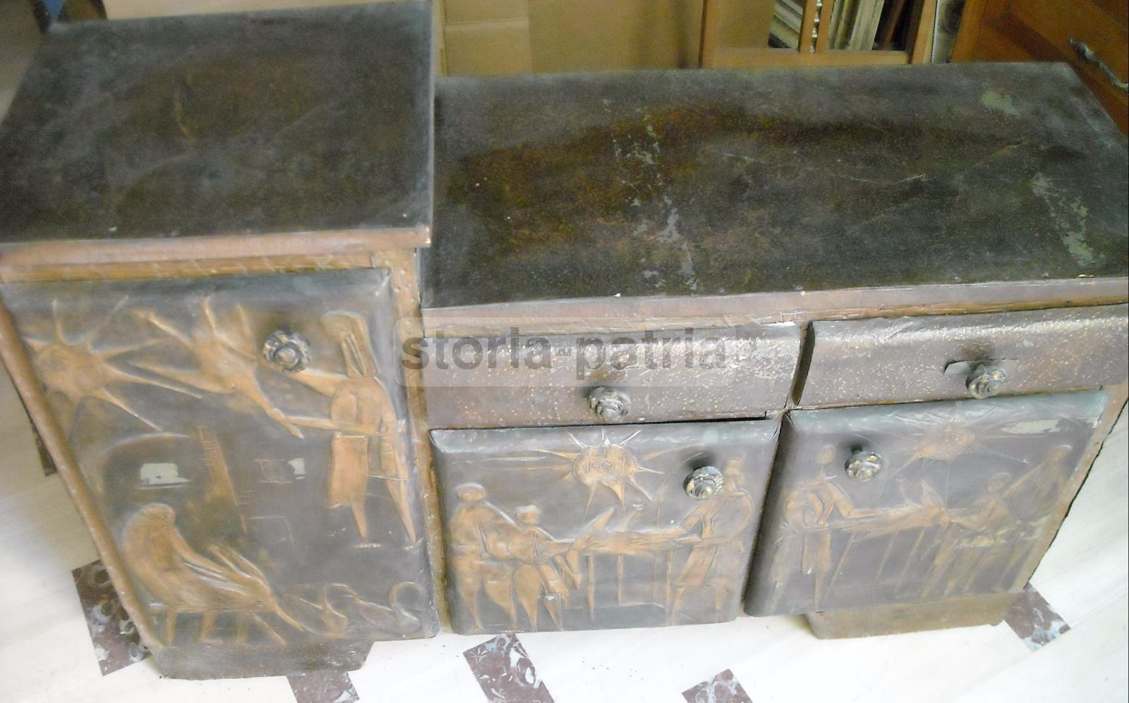Modernariato, Design, Inusuale Mobile, Con Applicazioni Sbalzate, Credenza Artistica immagine 7
