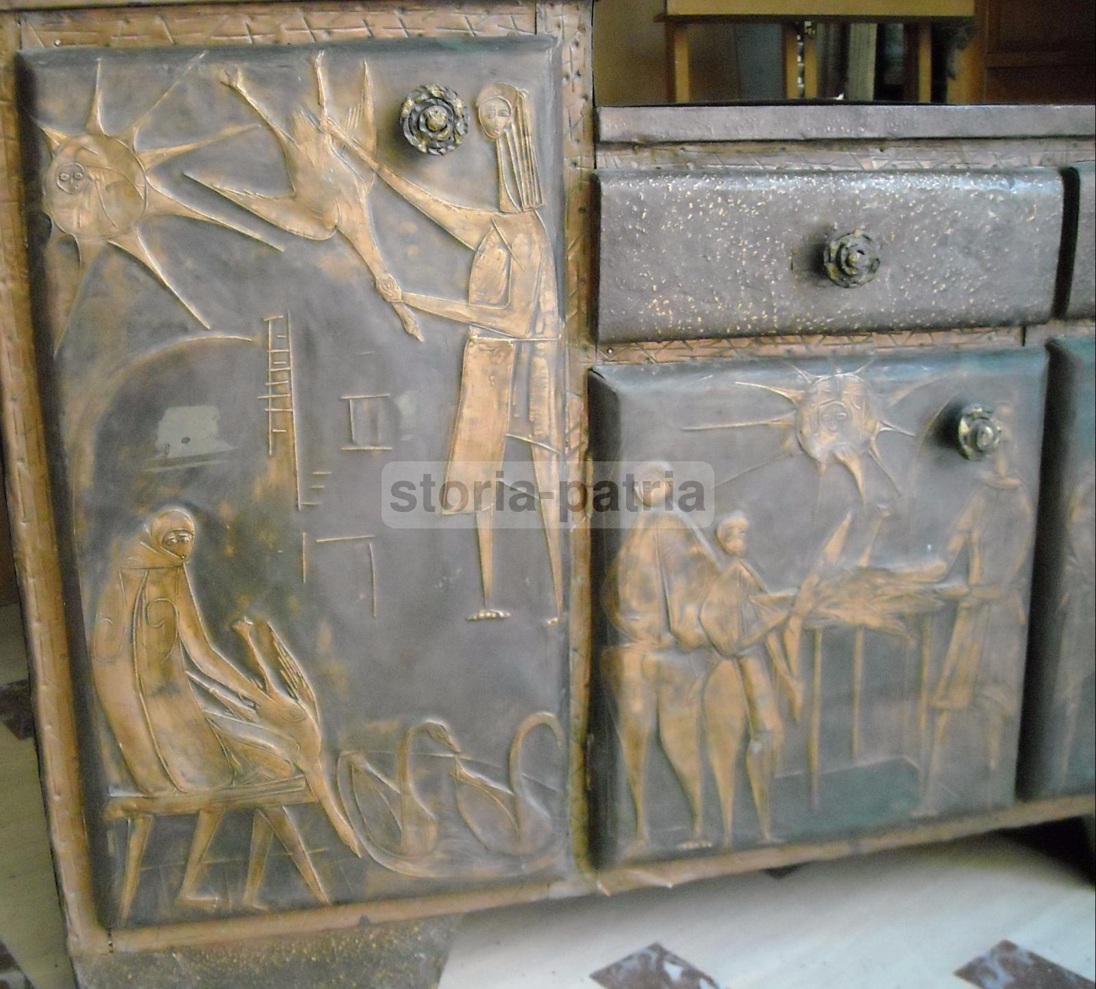 Modernariato, Design, Inusuale Mobile, Con Applicazioni Sbalzate, Credenza Artistica immagine 23