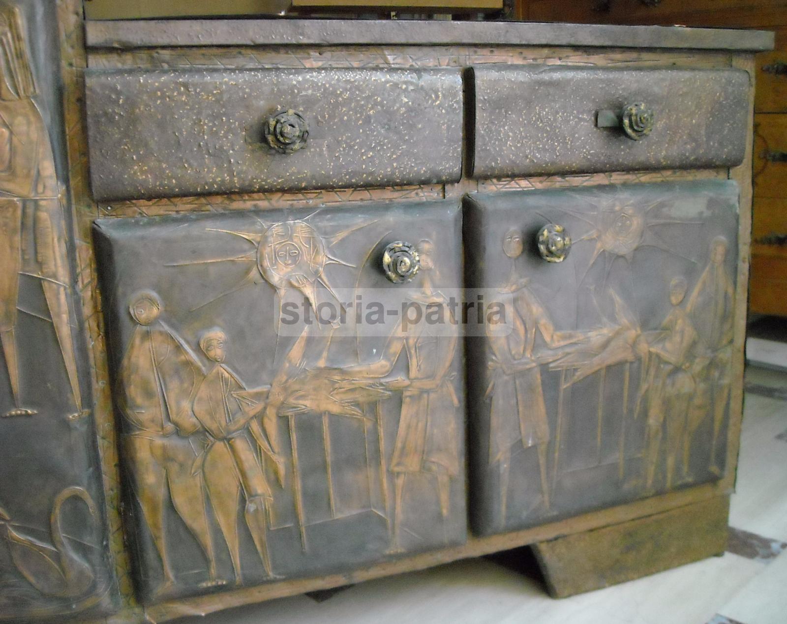 Modernariato, Design, Inusuale Mobile, Con Applicazioni Sbalzate, Credenza Artistica immagine 26