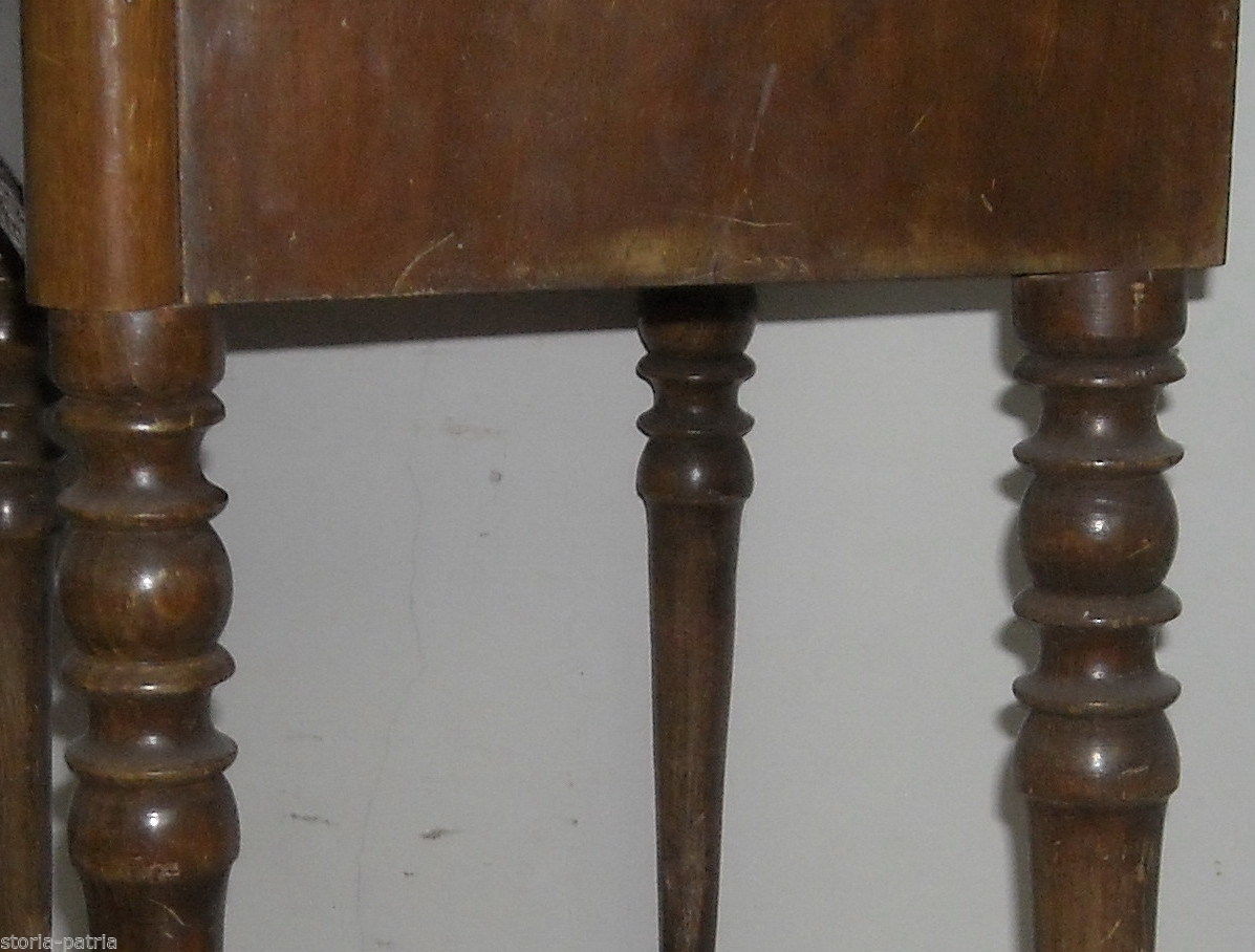 Modernariato, Grazioso Tavolinetto In Legno, Comodino d'Epoca, Utile, Da Restaurare immagine 1