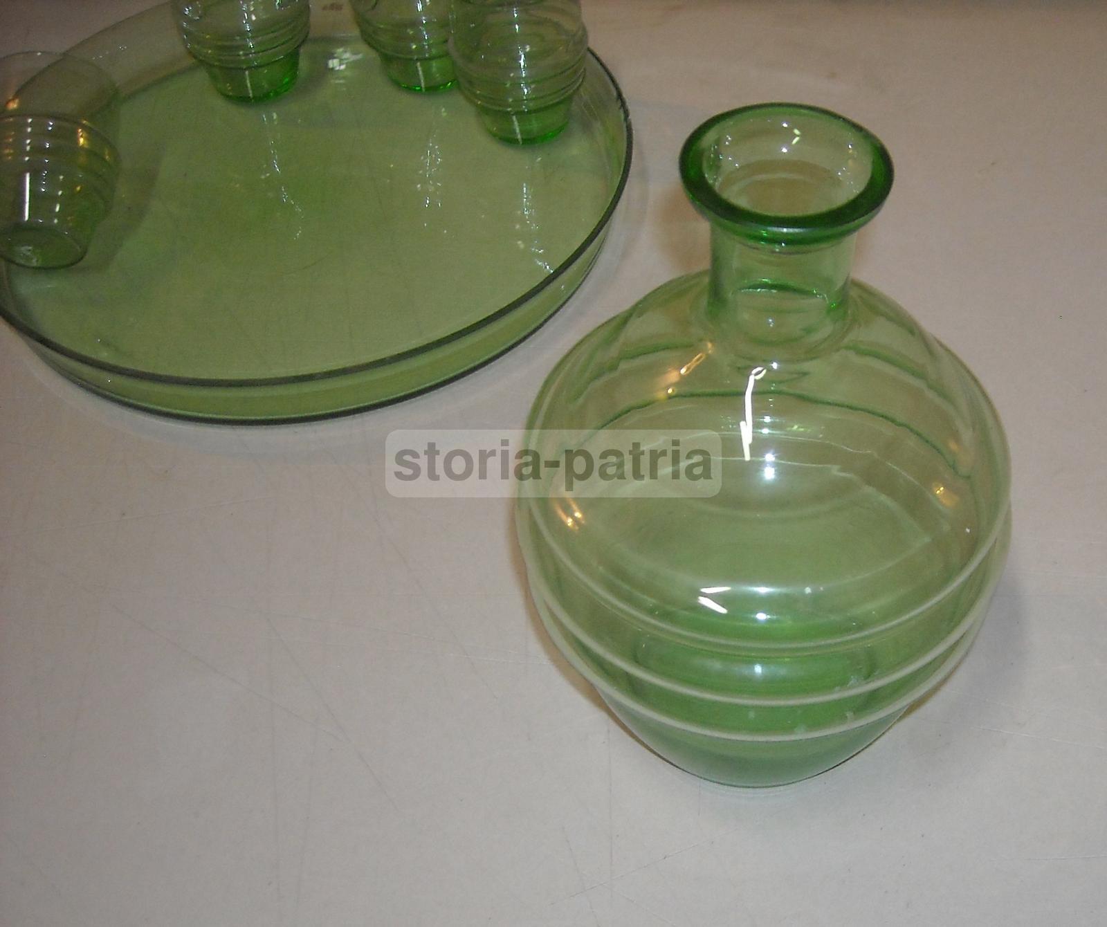 Soprammobili d'Epoca, Vetri Da Tavola, Servizio Decorativo, Vetro Verde, Bicchierini immagine 12