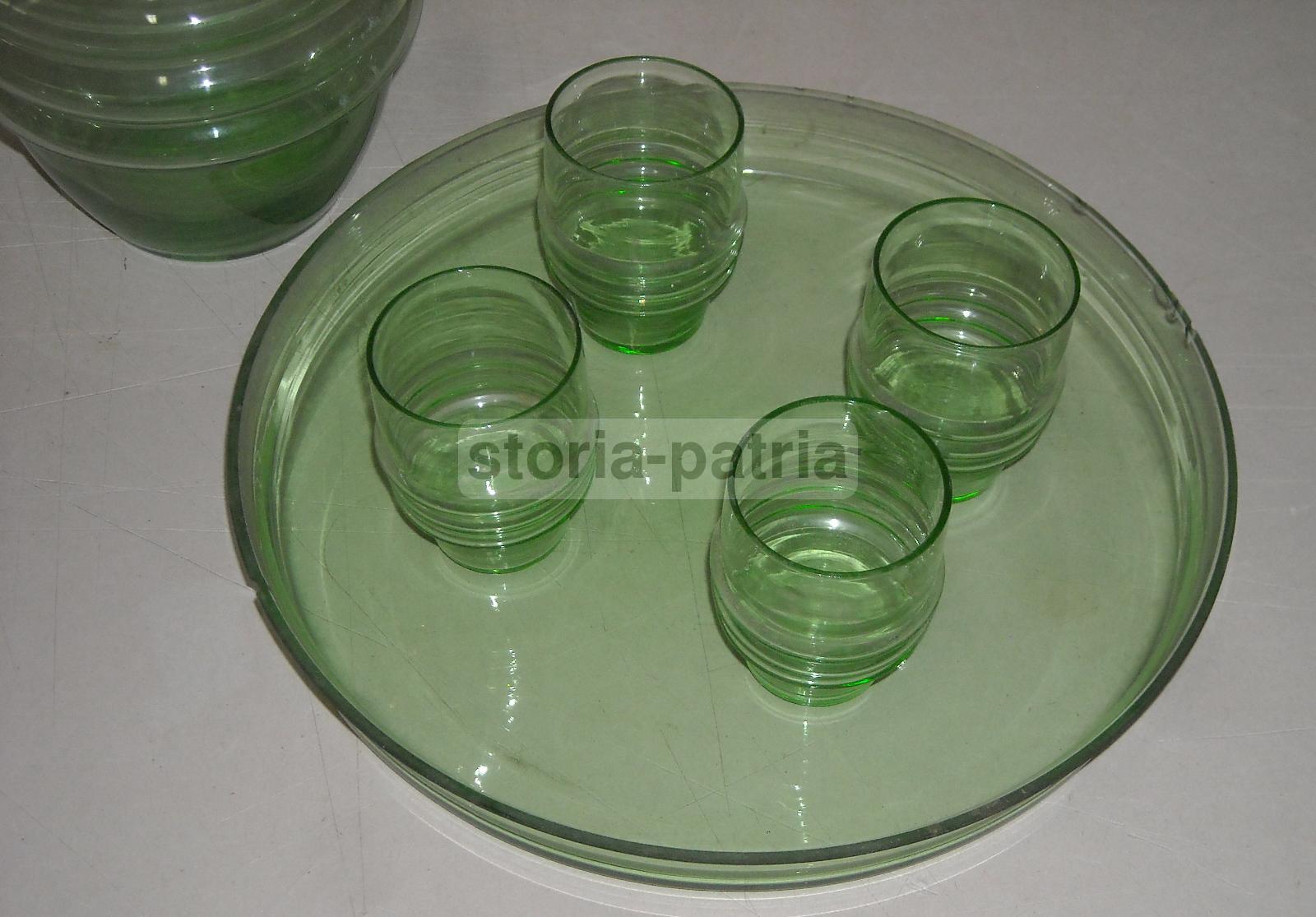 Soprammobili d'Epoca, Vetri Da Tavola, Servizio Decorativo, Vetro Verde, Bicchierini immagine 16