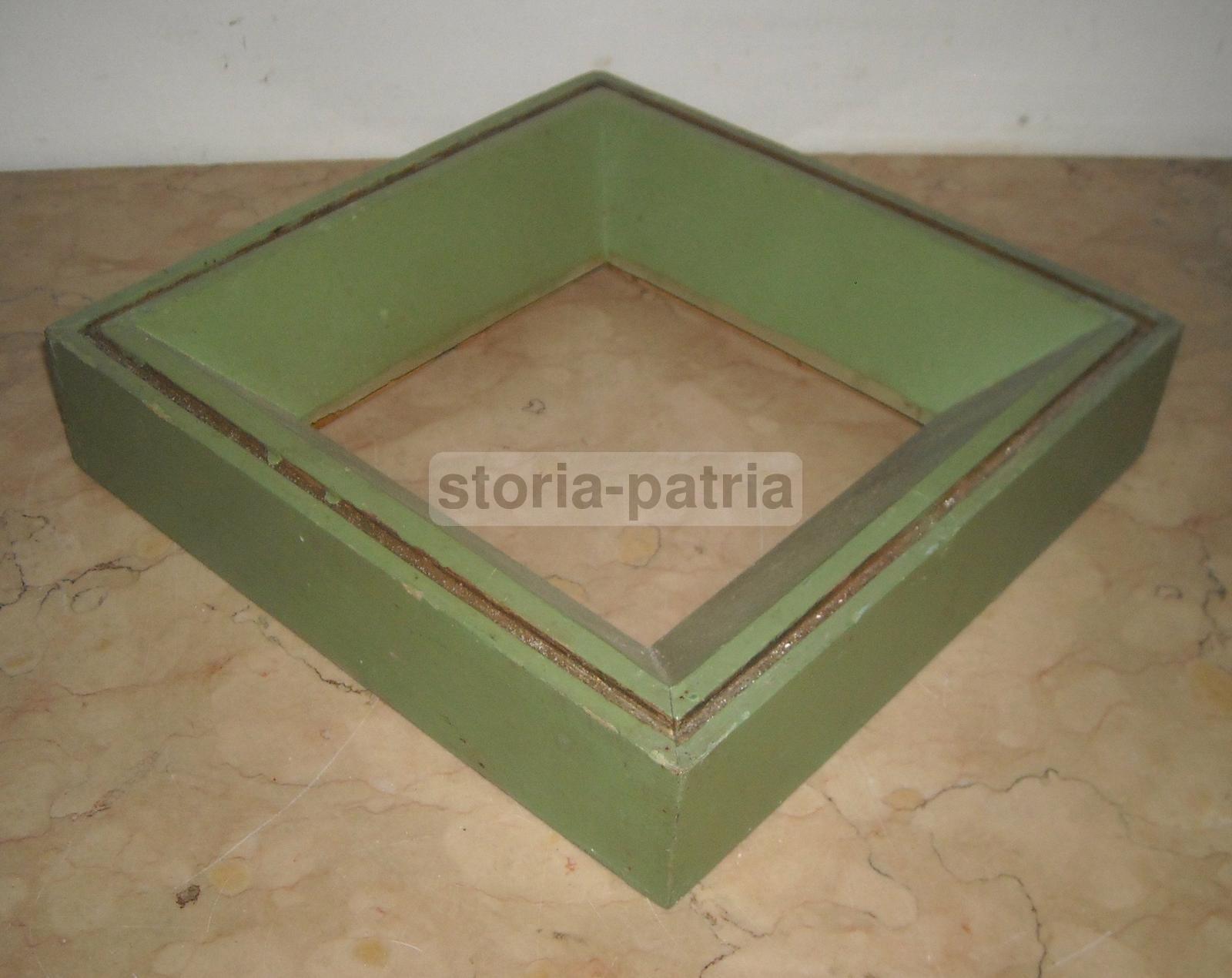Utile Cornice d'Epoca, Graziose Dimensioni, Forma Quadrata, Legno Laccato Verde, 900 immagine 2