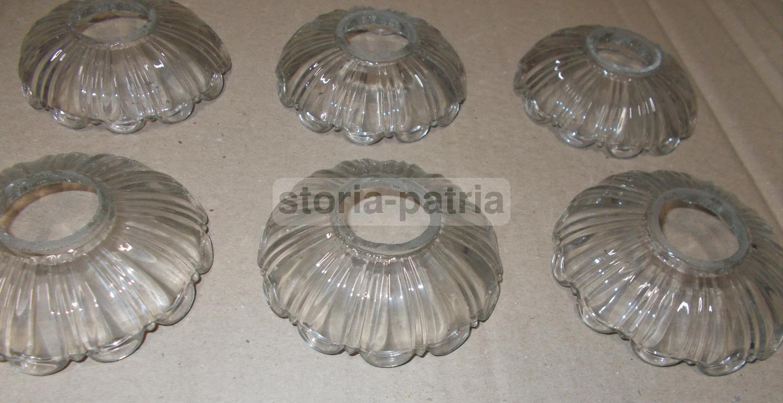 Utili Accessori Per Lampade, Vetri d'Epoca, Artistico Modellato, Sei Piattini immagine 9